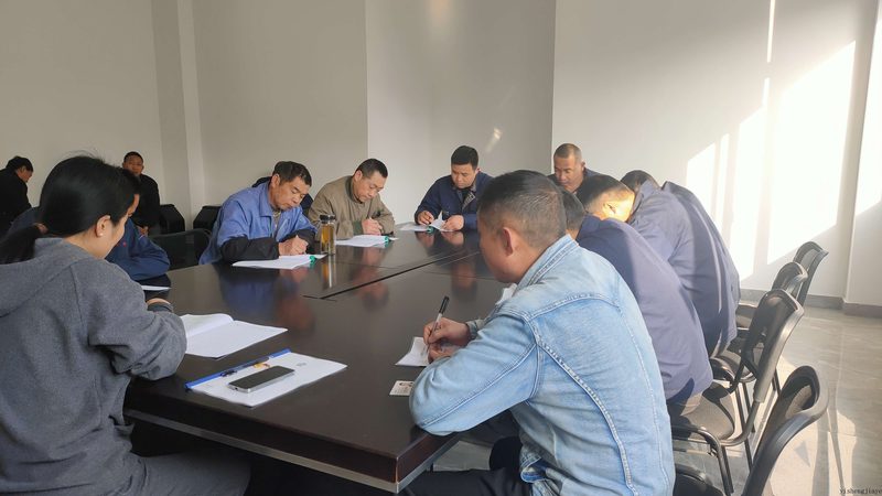 音响系统是企业培训中不可或缺的部分。在定制音响系统时，需要考虑以下参数：